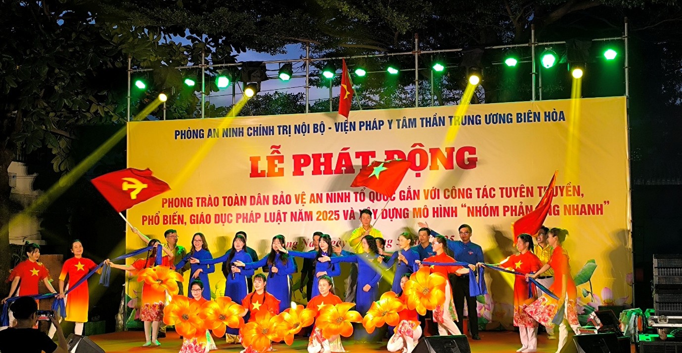 Lễ phát động Phong trào toàn dân bảo vệ ANTQ năm 2025 và ra mắt mô hình “Nhóm phản ứng nhanh” tại Viện Pháp y tâm thần Trung ương Biên Hòa